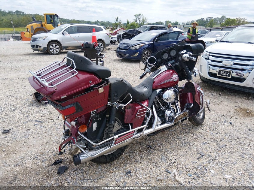 2006 Harley-davidson Flhtcui VIN 1HD1FCW156Y600798 IAAI salvage auction — ROLLOVER, Original (Texas), sold $950 on 2026-07-07 (photo 4)