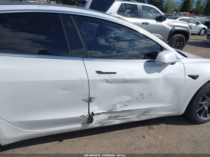 2019 Tesla Model 3 VIN 5YJ3E1EA2KF441543 IAAI salvage auction — RIGHT SIDE, Bill Of Sale (Washington), sold $6,600 on 2026-08-03 (photo 6)