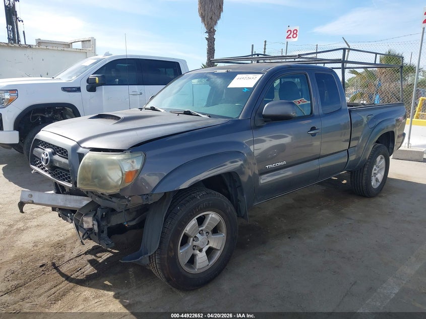 2011 Toyota Tacoma VIN 5TFTU4GN3BX003236 IAAI salvage auction — FRONT END, Salvage (California), sold $3,800 on 2026-07-29 (photo 2)