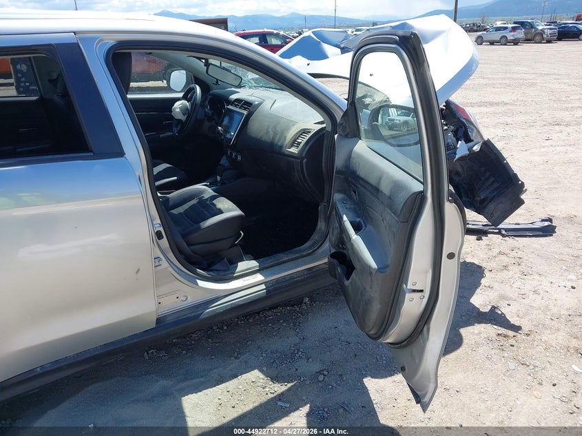 2024 Mitsubishi Outlander VIN JA4ARUAU0RU009042 IAAI salvage auction — FRONT END, Salvage (Idaho), sold $225 on 2026-07-22 (photo 5)