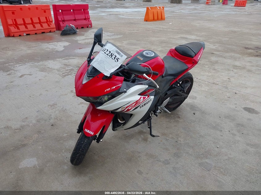 2015 Yamaha Yzf VIN MH3RH06Y5FK002340 IAAI salvage auction — LEFT & RIGHT, Original (Texas), sold $925 on 2026-07-08 (photo 2)
