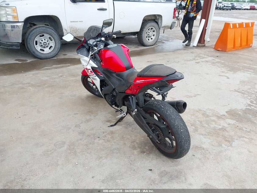 2015 Yamaha Yzf VIN MH3RH06Y5FK002340 IAAI salvage auction — LEFT & RIGHT, Original (Texas), sold $925 on 2026-07-08 (photo 3)