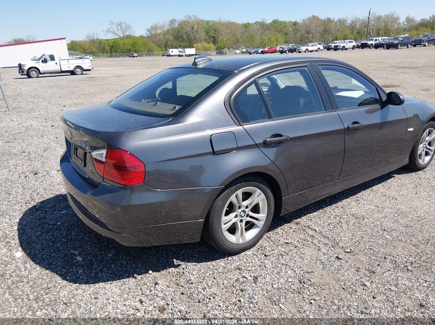 2008 BMW 3 series VIN WBAVC93558K043805 IAAI salvage auction — NORMAL WEAR, Clear (Michigan), sold $450 on 2026-07-20 (photo 4)
