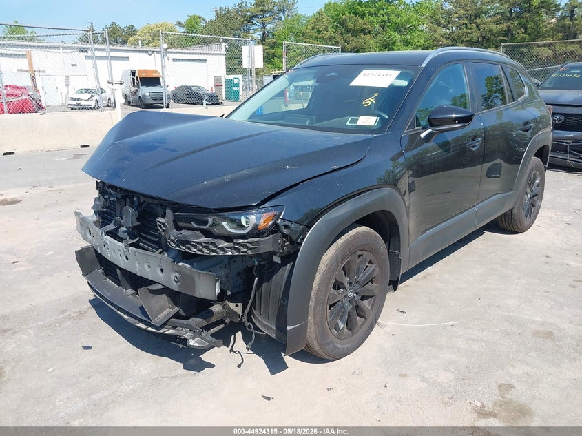 2025 Mazda Cx-50 VIN 7MMVABDM7SN311832 IAAI salvage auction — RIGHT SIDE, Mv-907A (New York), sold $5,650 on 2026-07-07 (photo 2)