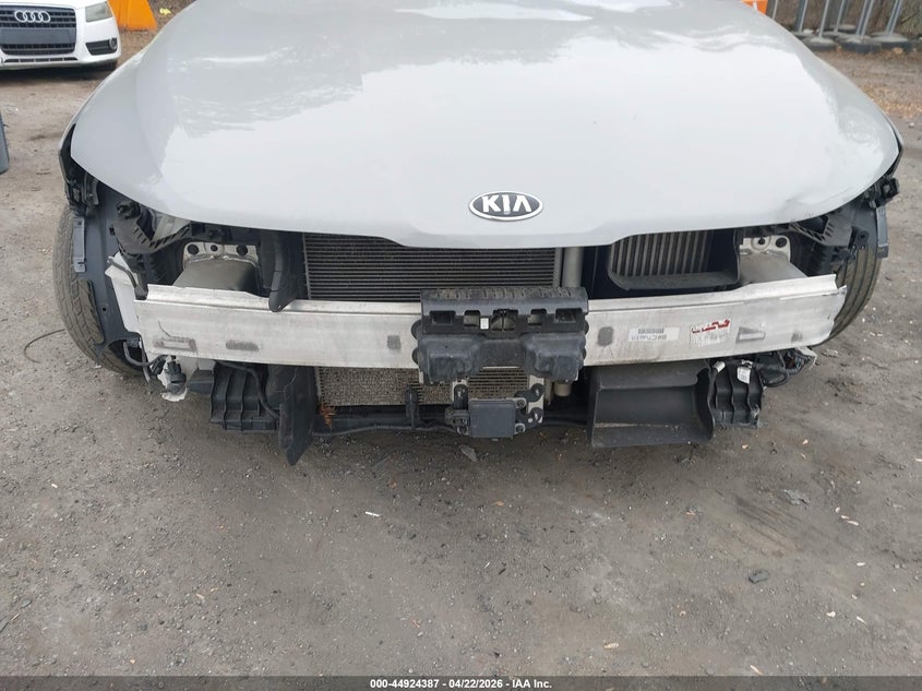 2021 Kia K5 VIN 5XXG64J21MG056778 IAAI salvage auction — FRONT END, Salvage - Greater Than 75% (Maryland), sold $3,500 on 2026-07-07 (photo 6)