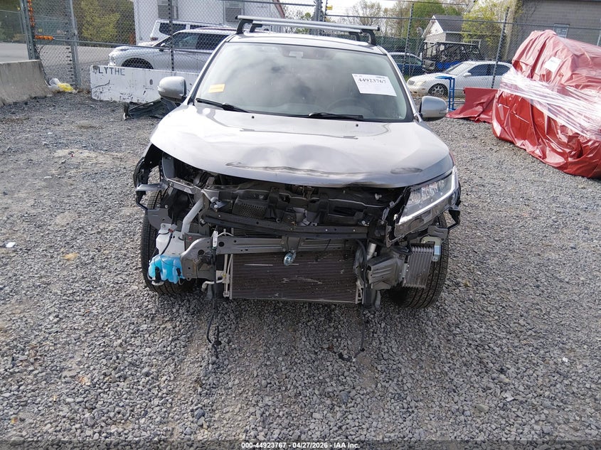 2023 Mitsubishi Outlander VIN JA4ARUAUXPU001818 IAAI salvage auction — FRONT END, Salvage (West Virginia), sold $6,700 on 2026-07-15 (photo 6)