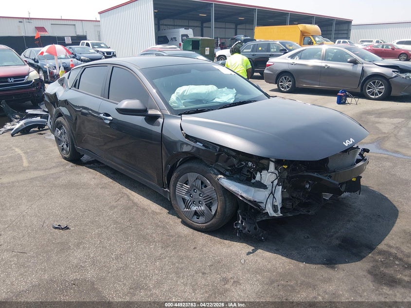 2025 Kia K4 VIN 3KPFT4DEXSE220688 IAAI salvage auction — FRONT END, Salvage Title, sold $2,550 on 2026-07-10 (photo 1)