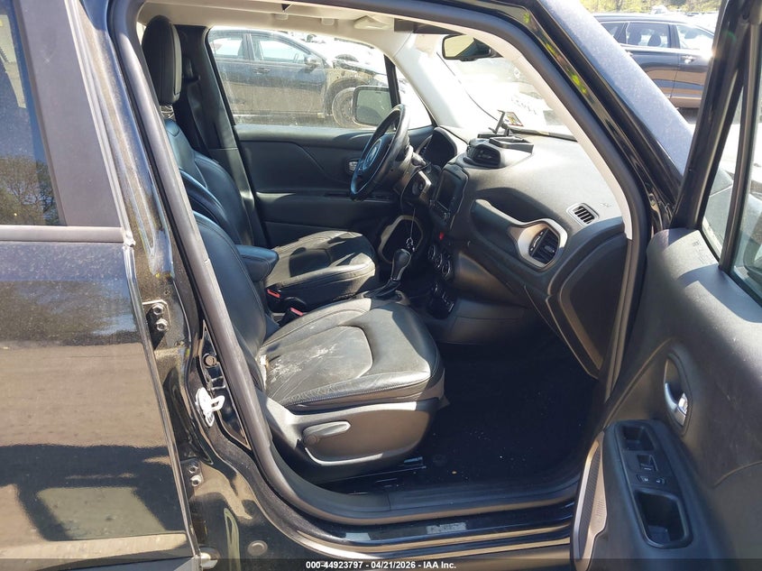 2017 Jeep Renegade VIN ZACCJBDB0HPF72824 IAAI salvage auction — FRONT END, Salvage (New Jersey), sold $1,650 on 2026-07-28 (photo 5)