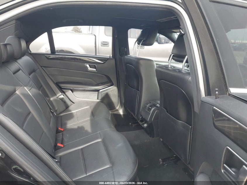 2014 Mercedes-benz E-klasse VIN WDDHF5KB6EA925337 IAAI salvage auction — LEFT REAR, Salvage Title, sold $3,175 on 2026-07-13 (photo 8)