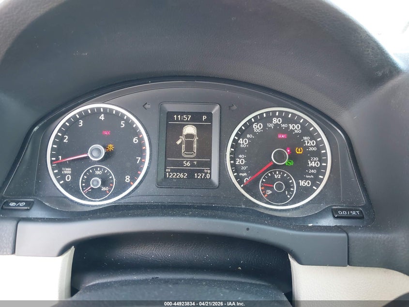 2015 Volkswagen Tiguan VIN WVGBV7AX7FW522592 IAAI salvage auction — NORMAL WEAR, Salvage (Texas), sold $225 on 2026-07-29 (photo 7)