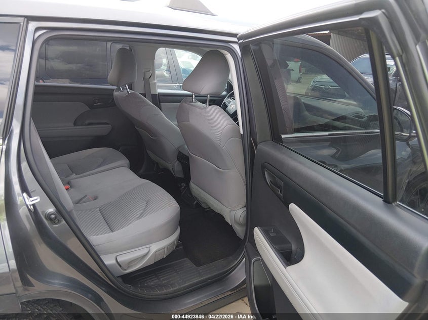 2023 Toyota Highlander VIN 5TDKDRAHXPS017580 IAAI salvage auction — RIGHT FRONT, Original (Texas), sold $350 on 2026-07-28 (photo 8)