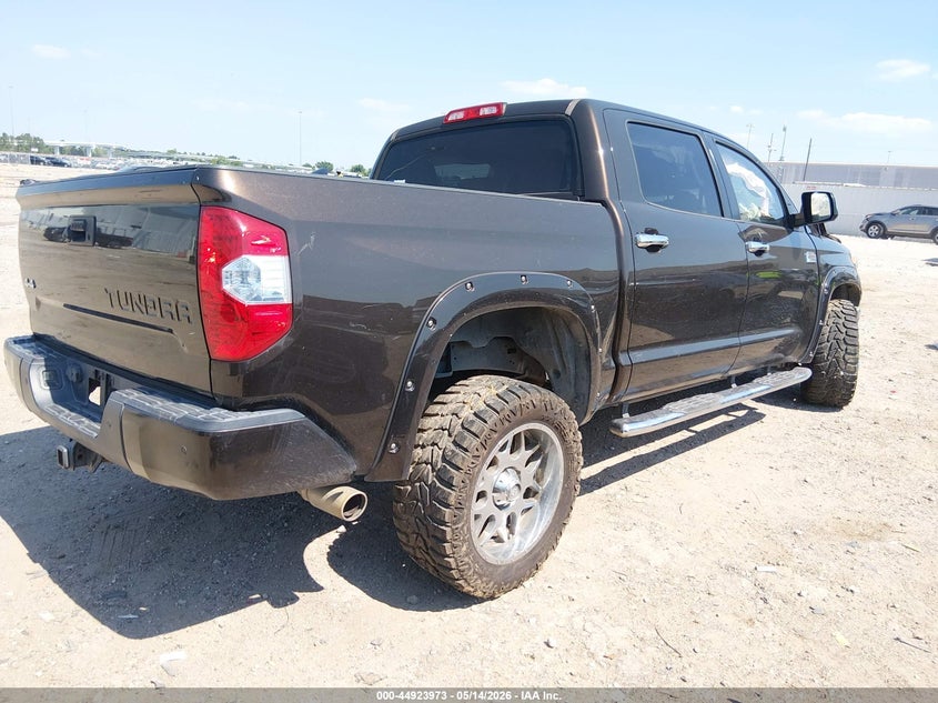 2018 Toyota Tundra VIN 5TFAW5F14JX729403 IAAI salvage auction — RIGHT FRONT, Original (Texas), sold $8,200 on 2026-07-11 (photo 4)