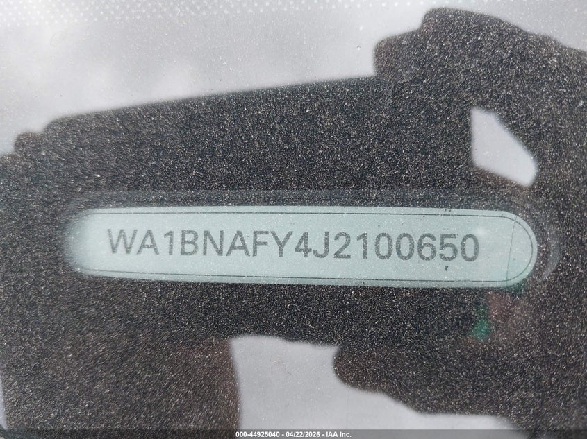 2018 Audi Q5 VIN WA1BNAFY4J2100650 IAAI salvage auction — LEFT & RIGHT, Salvage - Greater Than 75% (Maryland), sold $3,050 on 2026-07-29 (photo 9)