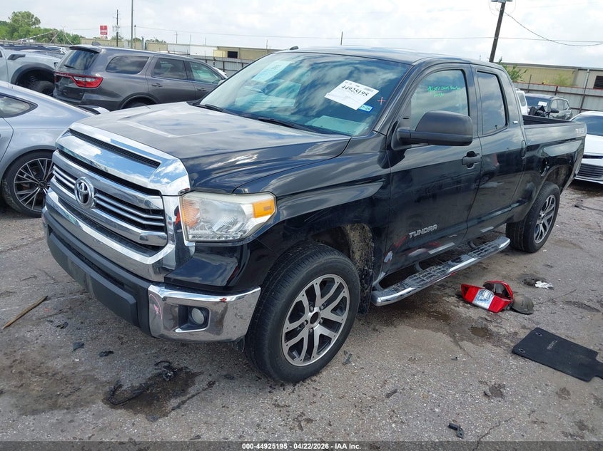 2017 Toyota Tundra VIN 5TFRM5F10HX111952 IAAI salvage auction — REAR END, Original (Texas), sold $7,600 on 2026-07-15 (photo 2)