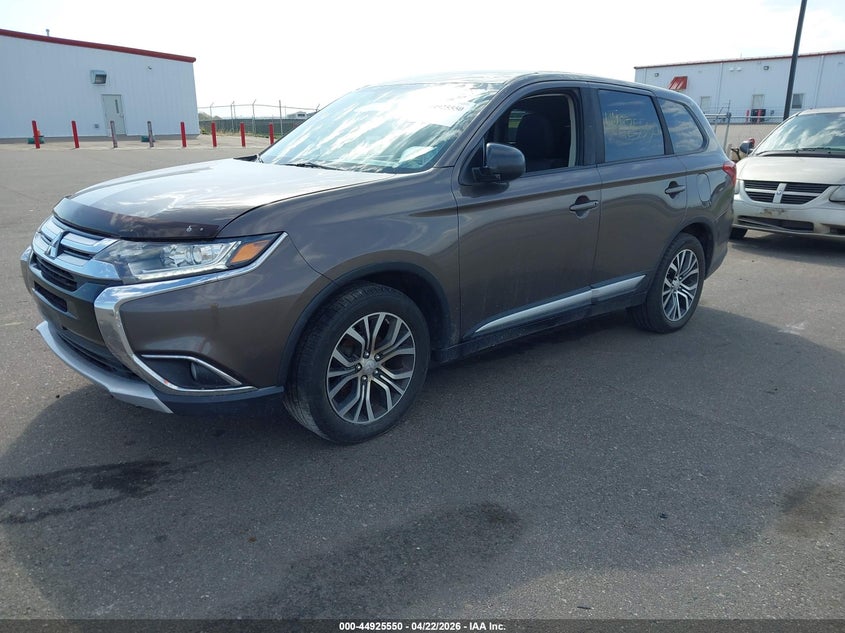 2017 Mitsubishi Outlander VIN JA4AD2A37HZ016369 IAAI salvage auction — HAIL, Salvage Title, sold $625 on 2026-07-13 (photo 2)