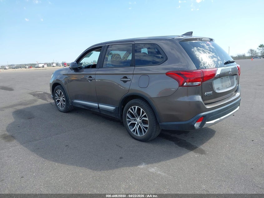 2017 Mitsubishi Outlander VIN JA4AD2A37HZ016369 IAAI salvage auction — HAIL, Salvage Title, sold $625 on 2026-07-13 (photo 3)