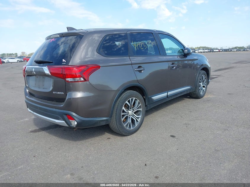 2017 Mitsubishi Outlander VIN JA4AD2A37HZ016369 IAAI salvage auction — HAIL, Salvage Title, sold $625 on 2026-07-13 (photo 4)
