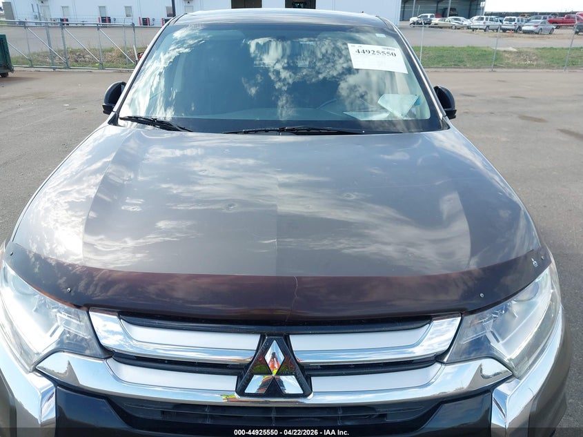 2017 Mitsubishi Outlander VIN JA4AD2A37HZ016369 IAAI salvage auction — HAIL, Salvage Title, sold $625 on 2026-07-13 (photo 6)