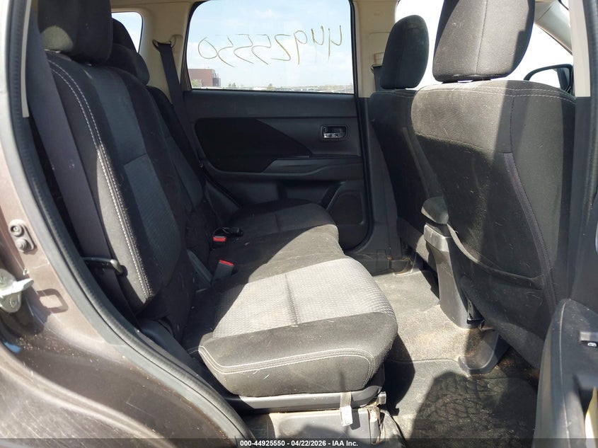2017 Mitsubishi Outlander VIN JA4AD2A37HZ016369 IAAI salvage auction — HAIL, Salvage Title, sold $625 on 2026-07-13 (photo 8)