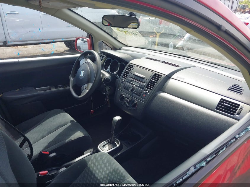 2011 Nissan Versa VIN 3N1BC1CP0BL374874 IAAI salvage auction — RIGHT SIDE, Rebuildable (Florida), sold $300 on 2026-07-29 (photo 5)