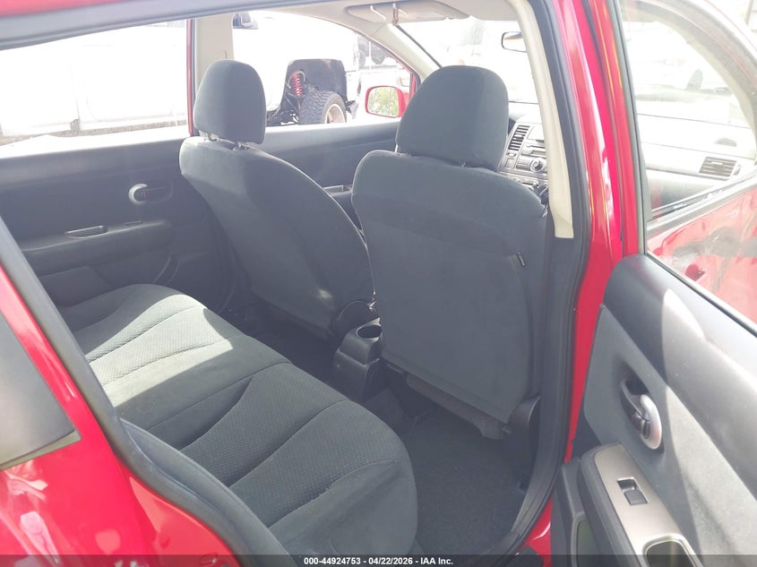 2011 Nissan Versa VIN 3N1BC1CP0BL374874 IAAI salvage auction — RIGHT SIDE, Rebuildable (Florida), sold $300 on 2026-07-29 (photo 8)