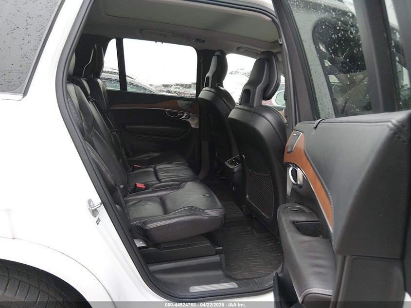 2016 Volvo Xc90 VIN YV4A22PL3G1024305 IAAI salvage auction — ENGINE BURN, Original (Texas), sold $1,050 on 2026-08-18 (photo 8)