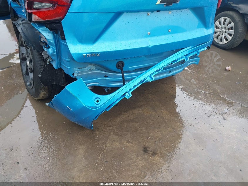 2026 Chevrolet Trax VIN KL77LFEP1TC043440 IAAI salvage auction — LEFT REAR, Original (Texas), sold $6,000 on 2026-07-14 (photo 6)