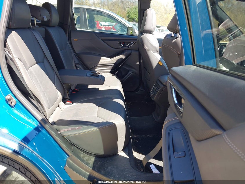 2022 Subaru Forester VIN JF2SKAMC7NH501748 IAAI salvage auction — FRONT END, Salvage (Rhode Island), sold $5,600 on 2026-07-28 (photo 8)
