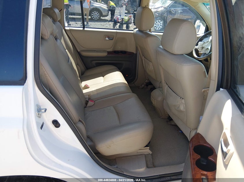 2004 Toyota Highlander VIN JTEEP21A340017221 IAAI salvage auction — FRONT END, Salvage (West Virginia), sold $200 on 2026-07-08 (photo 8)
