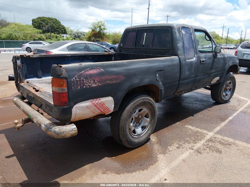 1992 Toyota Pickup VIN JT4VN13D5N5082068 IAAI salvage auction — WATER/FLOOD, Salvage (Hawaii), sold $100 on 2026-07-21 (photo 4)