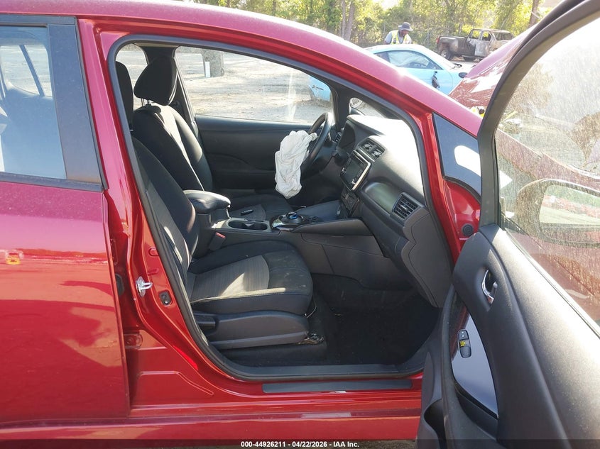 2019 Nissan Leaf VIN 1N4AZ1CP3KC300650 IAAI salvage auction — LEFT FRONT, Salvage (Georgia), sold $2,950 on 2026-07-09 (photo 5)