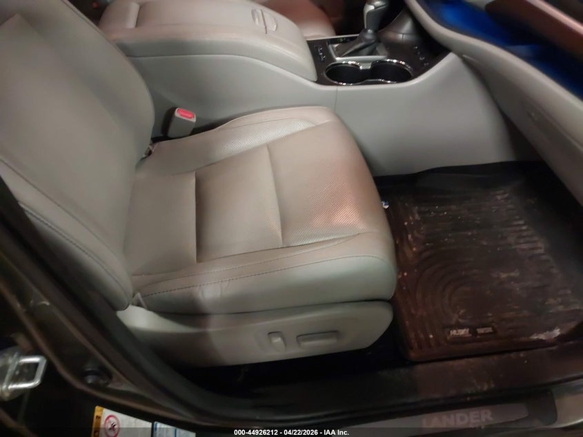 2016 Toyota Highlander VIN 5TDDKRFH6GS259399 IAAI salvage auction — REAR END, Salvage (Minnesota), sold $6,000 on 2026-07-22 (photo 5)