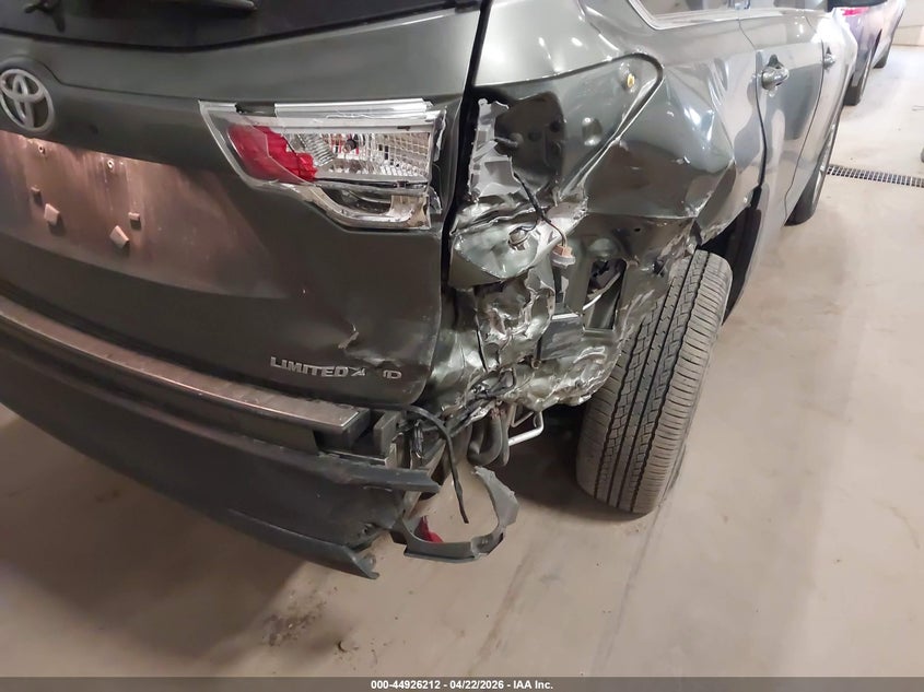 2016 Toyota Highlander VIN 5TDDKRFH6GS259399 IAAI salvage auction — REAR END, Salvage (Minnesota), sold $6,000 on 2026-07-22 (photo 6)