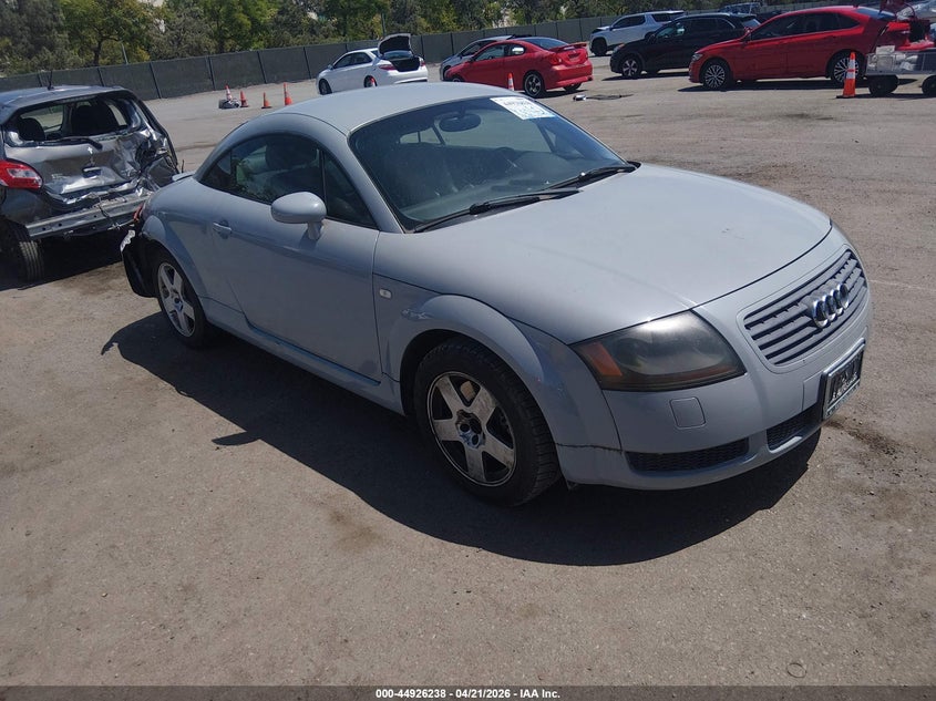 2001 Audi Tt VIN TRUSX28N011033257 IAAI salvage auction — REAR END, Salvage (California), sold $925 on 2026-07-06 (photo 1)