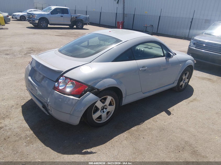 2001 Audi Tt VIN TRUSX28N011033257 IAAI salvage auction — REAR END, Salvage (California), sold $925 on 2026-07-06 (photo 4)