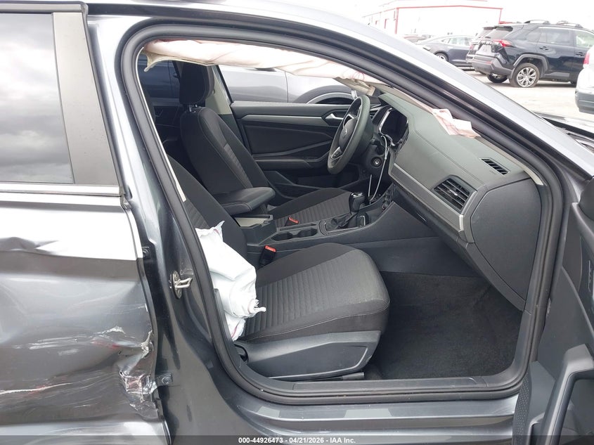 2023 Volkswagen Jetta VIN 3VW5M7BU7PM004974 IAAI salvage auction — RIGHT SIDE, Salvage (California), sold $5,350 on 2026-07-09 (photo 5)