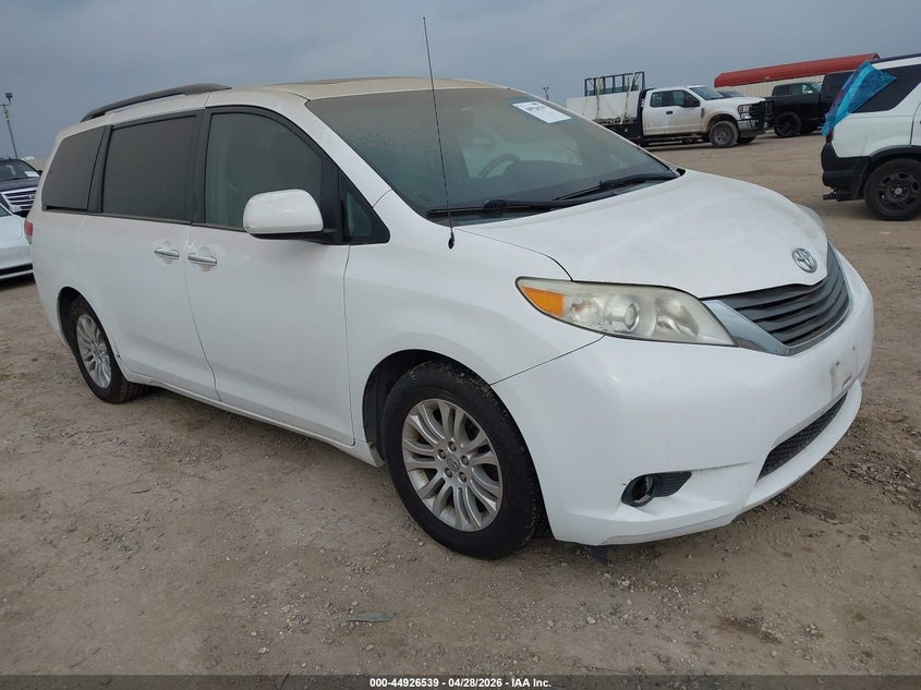 2012 Toyota Sienna VIN 5TDYK3DC2CS271114 IAAI salvage auction — NORMAL WEAR, Salvage Title, sold $4,975 on 2026-07-13 (photo 1)