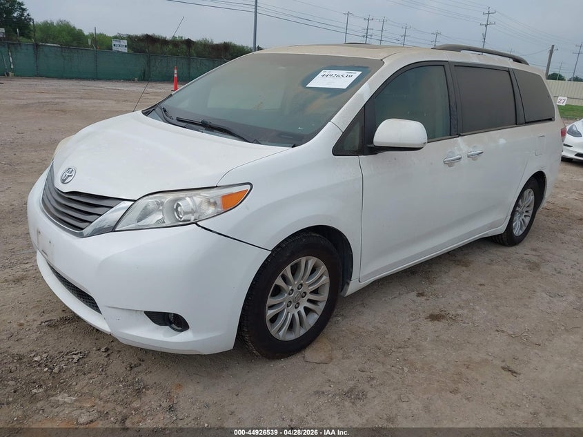 2012 Toyota Sienna VIN 5TDYK3DC2CS271114 IAAI salvage auction — NORMAL WEAR, Salvage Title, sold $4,975 on 2026-07-13 (photo 2)