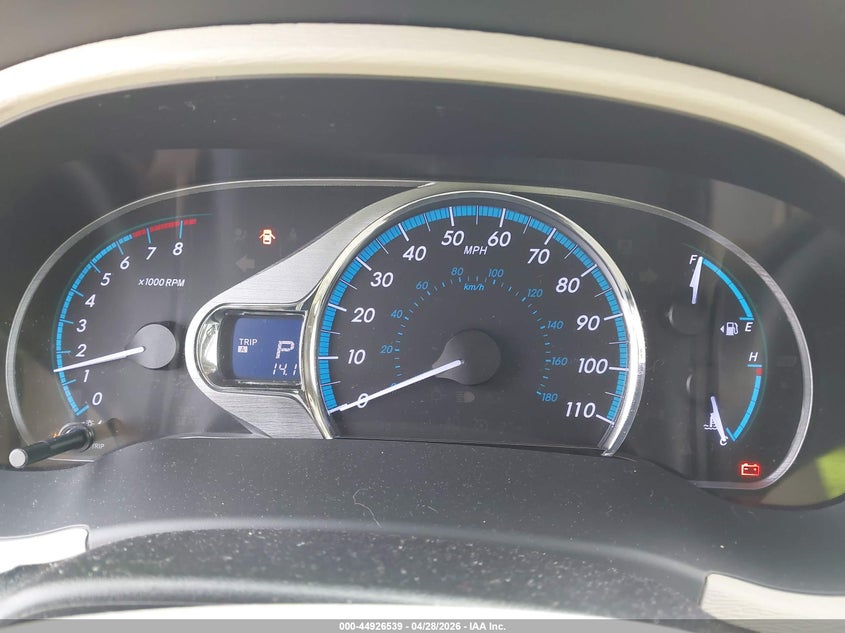 2012 Toyota Sienna VIN 5TDYK3DC2CS271114 IAAI salvage auction — NORMAL WEAR, Salvage Title, sold $4,975 on 2026-07-13 (photo 7)