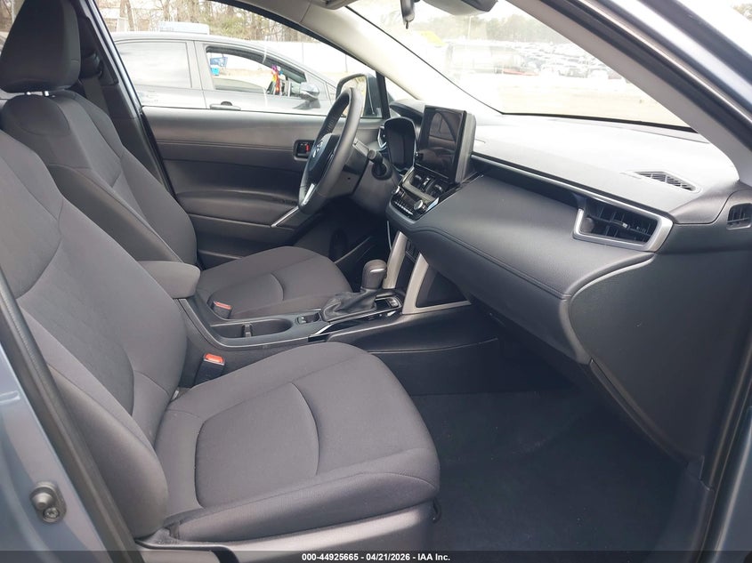 2024 Toyota Corolla cross VIN 7MUCAABGXRV097525 IAAI salvage auction — SIDE, Salvage Title, sold $9,200 on 2026-07-28 (photo 5)