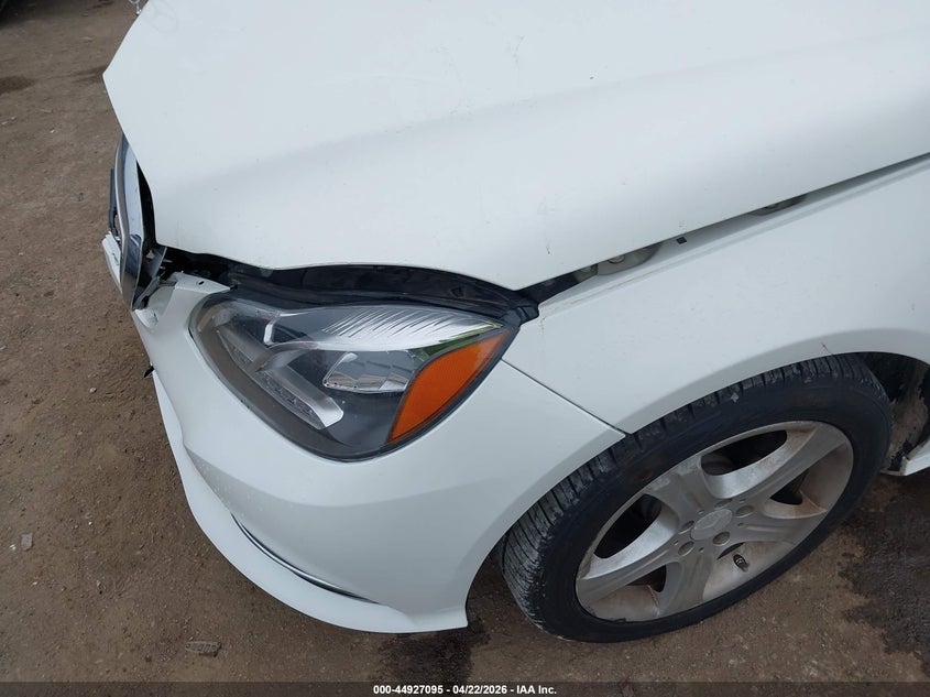 2014 Mercedes-benz E-klasse VIN WDDHF8JB9EA784511 IAAI salvage auction — FRONT END, Junk (Oklahoma), sold $1,325 on 2026-07-15 (photo 6)