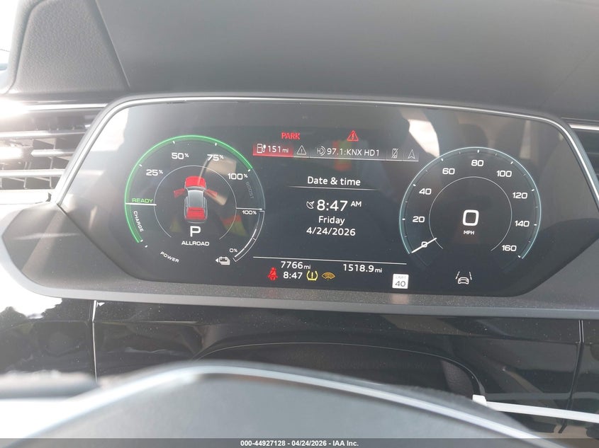 2024 Audi Q8 VIN WA15AAGE2RB008817 IAAI salvage auction — RIGHT FRONT, Salvage Title, sold $16,050 on 2026-07-09 (photo 7)