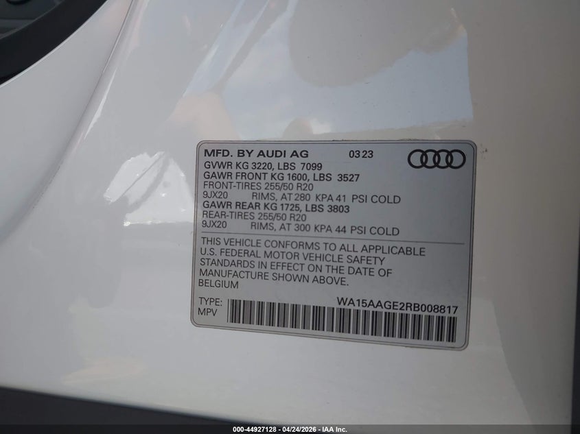 2024 Audi Q8 VIN WA15AAGE2RB008817 IAAI salvage auction — RIGHT FRONT, Salvage Title, sold $16,050 on 2026-07-09 (photo 9)