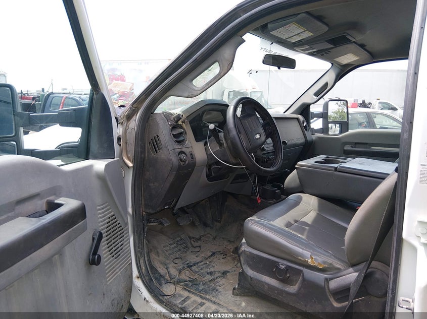 2013 Ford F-550 chassis VIN 1FD0W5GT7DEB14495 IAAI salvage auction — NORMAL WEAR, Clear (Texas), sold $325 on 2026-07-08 (photo 6)