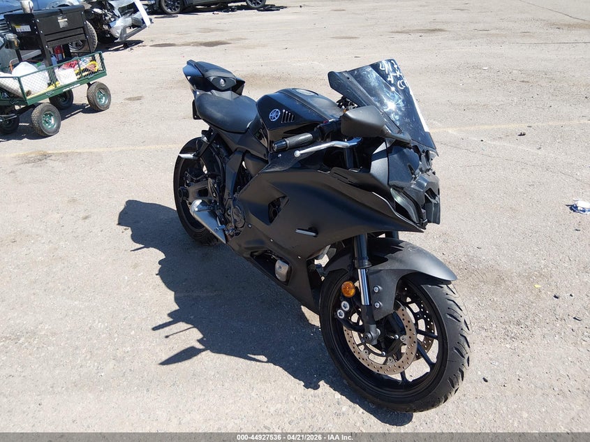 2024 Yamaha Yzf VIN JYARM38E5RA010975 IAAI salvage auction — LEFT SIDE, Salvage (Colorado), sold $1,875 on 2026-07-29 (photo 1)