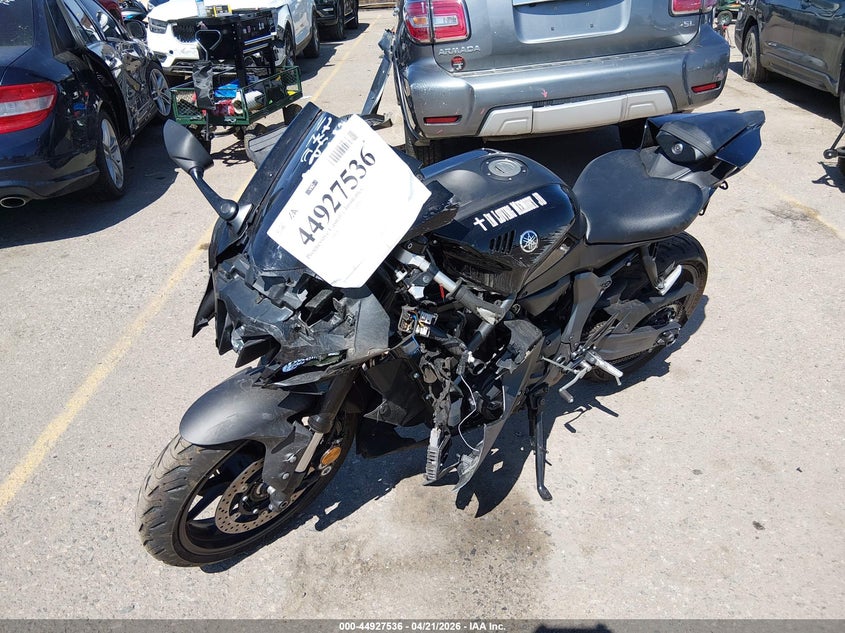 2024 Yamaha Yzf VIN JYARM38E5RA010975 IAAI salvage auction — LEFT SIDE, Salvage (Colorado), sold $1,875 on 2026-07-29 (photo 2)