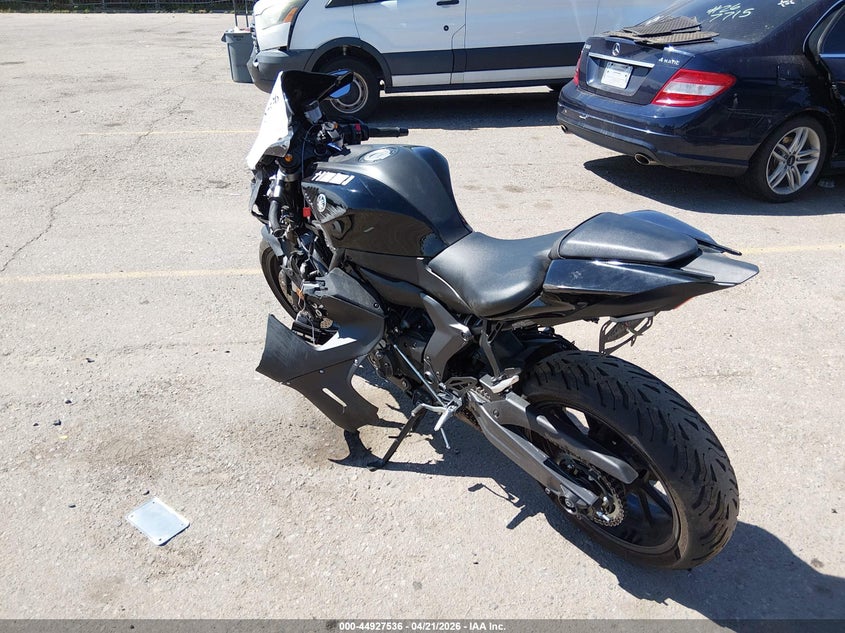 2024 Yamaha Yzf VIN JYARM38E5RA010975 IAAI salvage auction — LEFT SIDE, Salvage (Colorado), sold $1,875 on 2026-07-29 (photo 3)