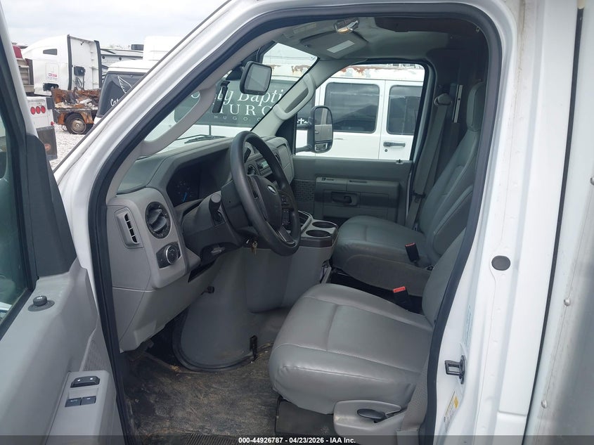 2024 Ford E-450 VIN 1FDXE4FN1RDD02439 IAAI salvage auction — SIDE, Salvage (Oklahoma), sold $20,050 on 2026-09-09 (photo 7)