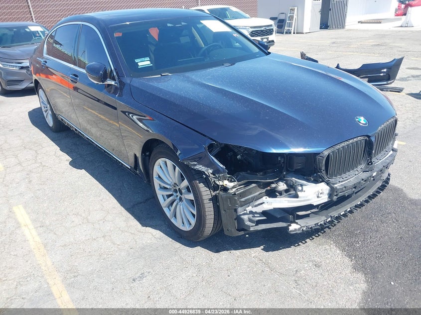 2019 BMW 7er VIN WBA7E2C56KB217785 IAAI salvage auction — FRONT END, Salvage Title, sold $11,100 on 2026-07-06 (photo 1)