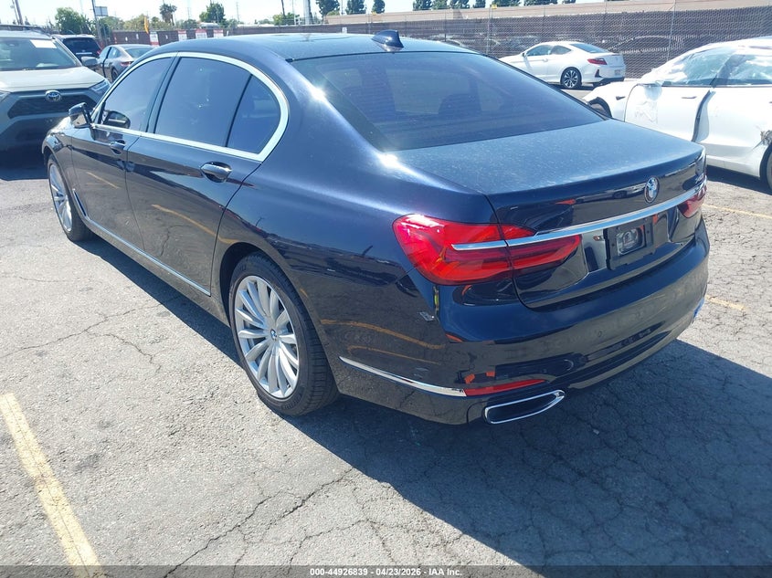 2019 BMW 7er VIN WBA7E2C56KB217785 IAAI salvage auction — FRONT END, Salvage Title, sold $11,100 on 2026-07-06 (photo 3)